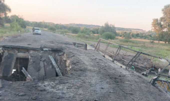ВСУ нанесли удар по мосту в Курской области