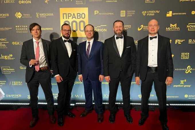 Юристы ВЭБ.РФ заключают многомиллионные контракты с госструктурами