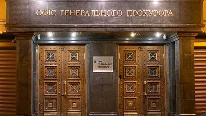 Трёх экс-министров обороны Украины заподозрили в госизмене из-за продажи вооружения в 2010–2014 годах